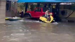 எலக்ட்ரிக் ஸ்கூட்டர் நீரில் இயங்காது என்று யாருங்க சொன்னா? ஓலா அதை எல்லாம் பொய் ஆக்கிடுச்சு!!