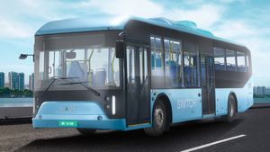 பேருந்துக்குள் 5 இடத்தில் சிசிடிவி கேமரா... அமைச்சர் முன்னிலையில் அறிமுகம் செய்யப்பட்ட எலக்ட்ரிக் பேருந்து!!