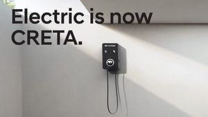 இந்த கருவியைதான் கிரெட்டா இ-கார் ஓனர்களுக்கு தர போறாங்களா! இந்த காருக்காக டீசரை வெளியிடுவது இதுவே முதல் முறை..