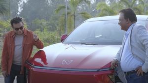 இசை புயலுக்கு இந்த காரை இவ்ளோ புடிச்சு போச்சா! டெஸ்ட் டிரைவ் பண்ணதுக்கு அப்புறம் புகழ்ந்து தள்ளிட்டாரு!