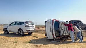 5 நிமிஷ ஜாலிக்காக... எல்லாமே மொத்தமா முடிஞ்சிடுச்சி! ஃபார்ச்சூனர் காரின் மதிப்பு தெரியல இவங்களுக்கு