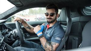 ஈ சாலா கப் நம்மதேன்னு நம்பிக்கையுடன் இருக்கும் விராட் கோலியிடம் இவ்வளவு காஸ்ட்லியான காரெல்லாம் இருக்குதா?