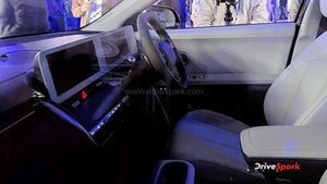 வெறும் 19 பேர் தான் இந்த காரை வாங்கியிருக்காங்க! முக்கி முக்கி வித்தும் இந்த காரை விக்க முடியல! ஏன் தெரியுமா