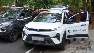 டெஸ்லா மாதிரி டிரைவரே இல்லாமல் ஓடும் கார் இந்தியாவிற்கு வந்தாச்சு! யாரு குறுக்க வந்தாலும் விபத்து நடக்காது!