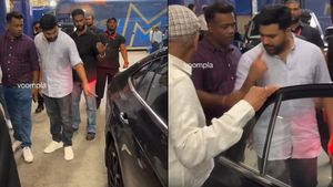 அண்ணன் என்ன தம்பி என்ன இந்த அவசரமான உலகத்திலே!! காரில் கீறல் போட்டதுக்கு தனியா அழைத்து போய் பேசி இருக்கலாம்!