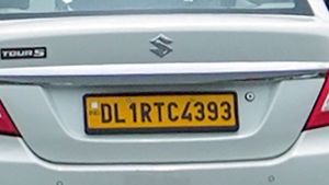 ரூ14 லட்சத்திற்கு நம்பர் பிளேட் வாங்கி ஸ்கூட்டருக்கு மாட்டிய தொழிலதிபர்! ஏன் தெரியுமா?