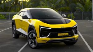 ஷோரூமில் இருந்து டெலிவிரி எடுத்ததும் முதலாவதாக செய்தது இதைதான்! மஹிந்திரா கம்பெனியே பார்த்து அசந்து போய்டும்!