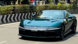 அம்பானி, அதானி கிட்ட கூட இந்த கார்கள் இல்லை... நம்ம சென்னையில் இப்படியொரு தொழிலதிபரா!!