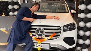 நடித்த படங்களை விரல்விட்டு எண்ணி விடலாம்! தந்தைக்கு மஹிந்திரா தார்... தனக்கு பென்ஸ் காரை வாங்கிய நடிகர் இவரா?