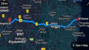 வெறும் 50 ரூபால சென்னைல இருந்து பெங்களூர் போகலாம்! ட்ரெயின்ல போற செலவை விட ரொம்ப கம்மியா இருக்கேப்பா!