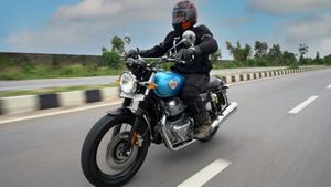 இனி ஸ்டைலா கைவிட்டு ஓட்ட முடியாது! டூவீலர்களில் இனி இந்த விஷயமெல்லாம் கட்டாயம்!