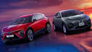 இரண்டு காரும் பார்க்க ஒரே மாதிரி இருக்கலாம்... புக் செய்யும் முன் இதை எல்லாம் தெரிஞ்சிக்கோங்க!!