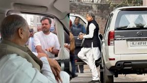 முன்னாள் முதலமைச்சர்னு சொன்னாங்க, எவ்வளவு சிம்பிளாக இருக்கார்! டாடா காரை வாங்கியது கைமேல் பலன் கிடைக்குது!