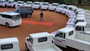 கூலி படத்தையே விஞ்சிய பிரம்மாண்டம்! ஒரே நாளில் 30 வண்டிகளை தனி ஆளா டெலிவரி எடுத்துட்டு போனது அவங்களா!