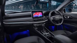 ரூ4.8 லட்சம் மிச்சமாகும்! இந்த கம்பெனி காரை இனி வாங்க கூட்டம் ஈ மாதிரி மொய்க்கப்போகுது!