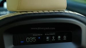 10 லட்ச ரூபாய்க்குள் கார் வாங்கும்போது நிறைய பேர் இதை கவனிக்குறதே இல்ல!! சின்ன டெக்னாலஜி... பெரிய பலன்!