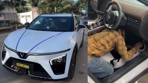 ஷோரூமில் டெலிவிரி எடுத்ததும் நேரா இங்கே தான்... முதல் நாளே காரை கழற்றி பிரிச்சு போட்டாச்சு!!