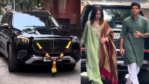 சினிமாவில் யாரை பார்த்தாலும் இந்த பென்ஸ் கார் வைத்துள்ளனர்! அந்த பிரபல நடிகையின் மகனா இவர்?