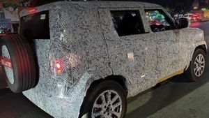 இந்த கார் மட்டும் வந்துச்சுனா எல்லாரும் மஹிந்திரா ஷோரூமை தான் தேடிட்டு போக போறாங்க! சன்ரூஃப் எல்லாம் இருக்குமா