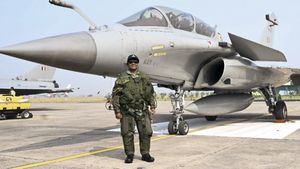 சாதாரணமான போர் விமானம் இல்ல... இந்திய ஜனாதிபதி பயணம் செய்தது வெறும் 30 நிமிடம்தான்... ஆனா 200கிமீ கடந்துட்டாரு