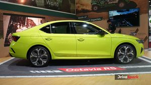 மொத்த ஸ்டாக்கும் காலி! 20 நிமிடங்களிலேயே விற்று தீர்ந்த காஸ்ட்லி கார்! அப்படி இதுல என்னதான் இருக்குது?