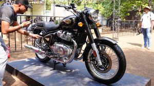 125 ஆண்டுகால புல்லட் பைக்குகளிலேயே இது வேற ரகம்! கண்காட்சிக்கு வந்தவங்க எல்லாரும் பார்த்து மிரண்டுட்டாங்க!