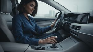 காரில் அதிக மைலேஜை பெற சிலர் ஃபாலோ பண்ணுவது! 10 லட்ச ரூபாய் கார்களிலும் கிடைக்குதுனு சொன்னா நம்புவீங்களா?