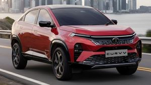 இதுக்கு அப்புறமாவது கஸ்டமர்ஸ் அதிகம் ஆகுவாங்களா? டாடாவின் புதிய வசதிகளை பார்த்து சொகுசு கார் கம்பெனிகளும் ஷாக்