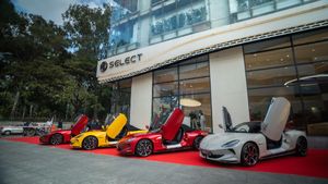 ஊரே தூங்கினாலும் கார் ஷோரூம் மட்டும் திறந்தே கிடக்கும்! மக்களுக்காக எம்ஜி எடுத்த அதிரடியான முடிவு!