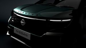 ஜப்பான்காரன் எறங்கீட்டான்! மாருதி ஈரக்குலையை நடுங்க வைத்த புதிய 7 சீட்டர் கார்! விலை இவ்ளோதானா!