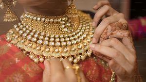 Gold and Silver rates reach new high in Chennai amid global tensions