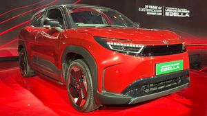 500கிமீ-க்கு சார்ஜ் கவலையே தேவையில்ல! ரூ.25,000 இருந்தால் புது டொயோட்டா காரை சொந்தமாக்கிடலாம்!