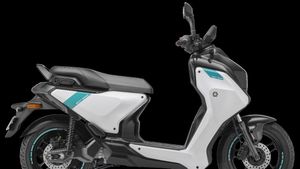 களத்தில் இறங்கிய ஜப்பான் இன்ஜினியர்கள்! டிவிஎஸ், பஜாஜ் நிறுவனங்களுக்கு எமனாக மாறிய யமஹா!