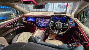 பென்ஸ், ஆடி கார்களை வாங்குவது கனவாகவே போய்டும் போலயே! எது நடக்க கூடாதுனு நெனைச்சமோ அது நடக்க போகுது!