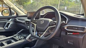 இன்னும் 2- 3 மாதம் காத்திருந்தால் கார் மார்க்கெட்டே மாற போகுது! இந்த 4 கார்களுக்குதான் நாடே வெயிட்டிங்!