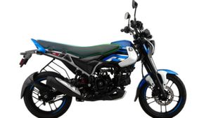 102 கிமீ மைலேஜ் தரும் பைக்கை அடிமாட்டு விலையில் களமிறக்கிய இந்திய நிறுவனம்! மொத்த உலகையும் மிரள விட்டுட்டாங்க!