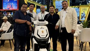 டிவிஎஸ் எக்ஸ்.எல் பைக் வாங்கும் விலையில் புதிய எலெக்ட்ரிக் ஸ்கூட்டர்! முழு சார்ஜில் 60- 120கிமீ-க்கு ஓடும்!