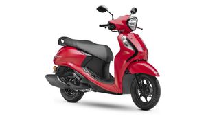 அடிமாட்டு விலையில் புதிய ஸ்கூட்டர் மாடலை களமிறக்கிய நிறுவனம்.. வசதிகள் எல்லாம் அள்ளுது!