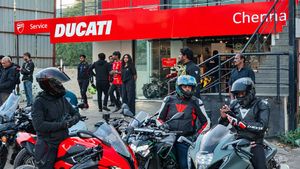 கோவையில் வருகிறது டுகாட்டி சூப்பர் பைக் ஷோரூம்... டீசருடன் வெளியான தகவலால் பைக் பிரியர்கள் குஷி!