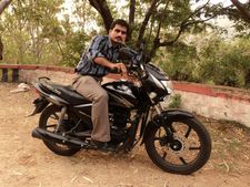 జపనీస్ మ్యాజిక్ బైక్ హోండా షైన్ - యూజర్ రివ్యూ