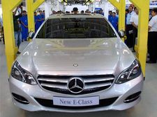 భారత్‌లో ఉత్పత్తి చేసిన ఈ-క్లాస్‌ను లాంచ్ చేసిన మెర్సిడెస్