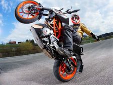 చెన్నై మార్కెట్లో కెటిఎమ్ 390 డ్యూక్ విడుదల