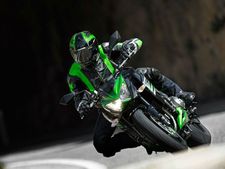 కవాసకి జెడ్800 విడుదల; ధర రూ.7.90 లక్షలు