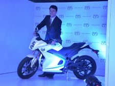 భారత మార్కెట్లోకి ప్రవేశించిన జపనీస్ 'టెర్రా మోటార్స్'