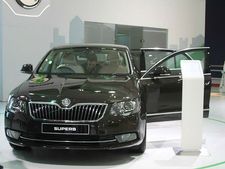 స్కొడా సూపర్బ్ ఫేస్‌లిఫ్ట్ విడుదల: ధర, వివరాలు