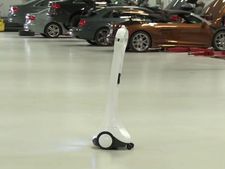 రిపేర్స్‌ను మెరుగు పరచేందుకు ఆర్ట్ రోబోను ఆవిష్కరించిన ఆడి