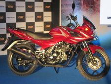 హైదరాబాద్ మార్కెట్లో బజాజ్ డిస్కవర్ 150ఎఫ్, 150ఎస్ విడుదల