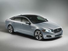 మేడ్ ఇన్ ఇండియా జాగ్వార్ ఎక్స్‌జే 2.0 పెట్రోల్ విడుదల