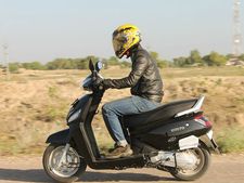 మహీంద్రా గస్టో స్కూటర్ టెస్ట్ రైడ్ రివ్యూ