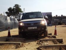 2014 టాటా సఫారీ స్టోర్మ్ ఫేస్‌లిఫ్ట్ వస్తోంది..